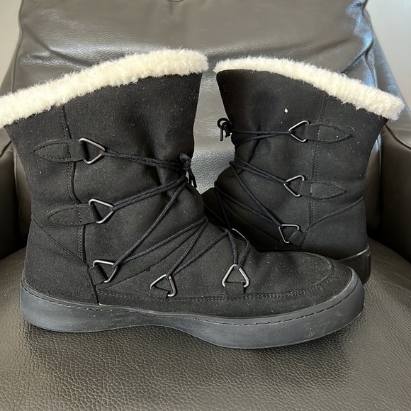Po-Zu Black Lace-up Winter Boots - Picture 10 of 12